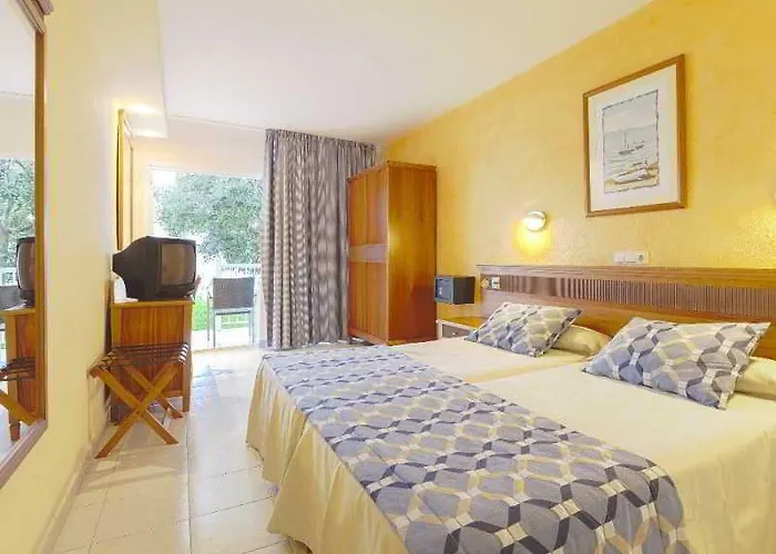 Sirenis Club Siesta Hotel