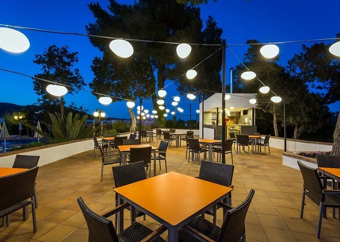 Sirenis Club Siesta Hotel 4*