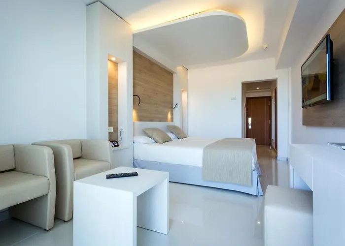 Sirenis Club Siesta 4*