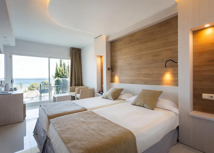 Sirenis Club Siesta 4* Santa Eulària des Riu