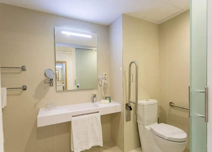 Szálloda Sirenis Club Siesta Santa Eularia des Riu