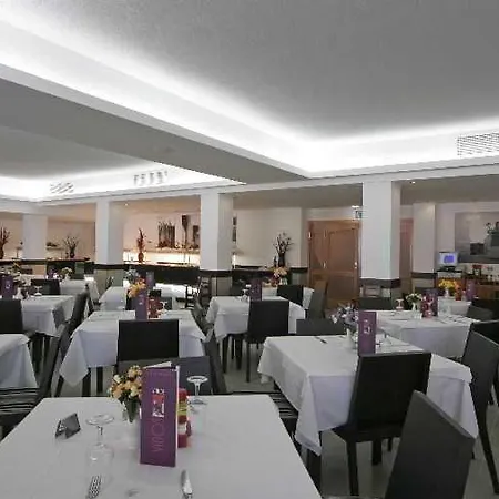 Sirenis Club Siesta Otel 4*