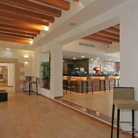 Sirenis Club Siesta 4* Santa Eularia des Riu