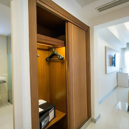 Sirenis Club Siesta Otel 4*