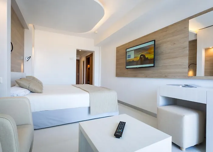 Szálloda Sirenis Club Siesta 4*