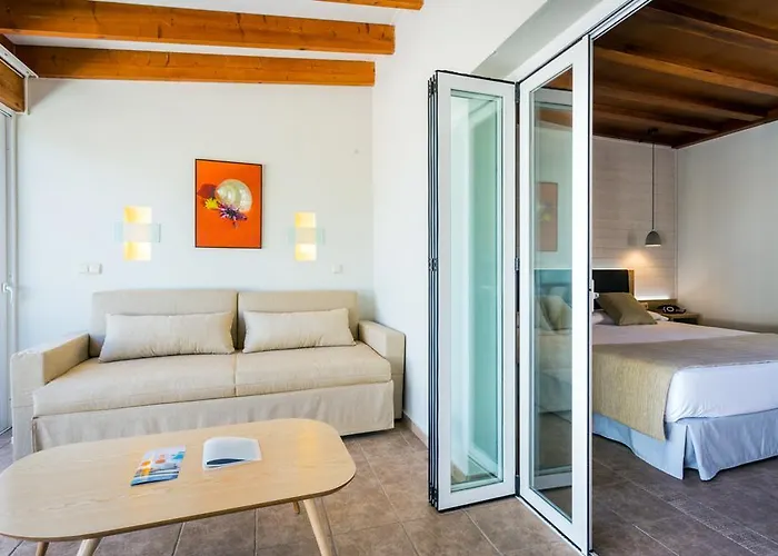 Sirenis Club Siesta Szálloda 4*