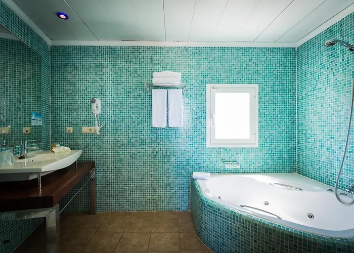 Hotel Sirenis Club Siesta 4*